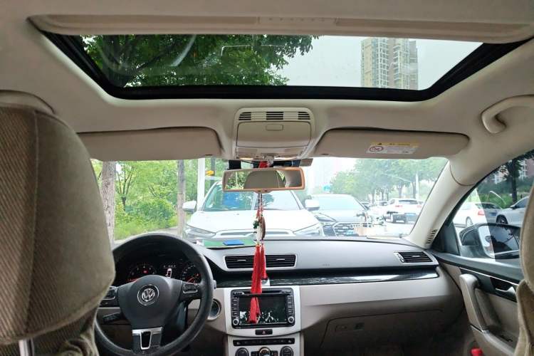 Used Volkswagen Magotan 2016 1.8TSI Luxury Comfort Model Headliner