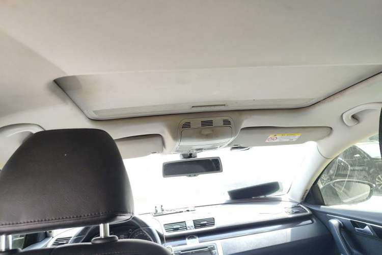 Used Volkswagen Magotan 2016 1.8TSI Luxury Comfort Model Headliner