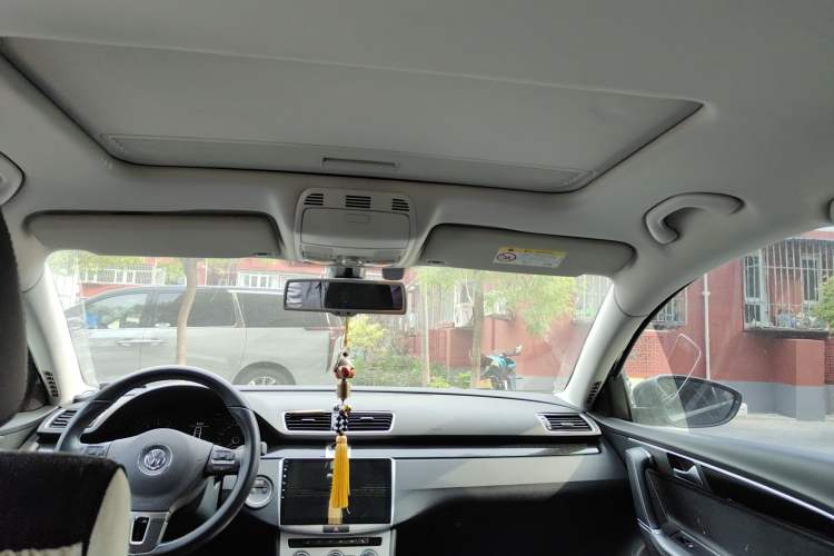 Used Volkswagen Magotan 2016 1.8TSI Luxury Comfort Model Headliner