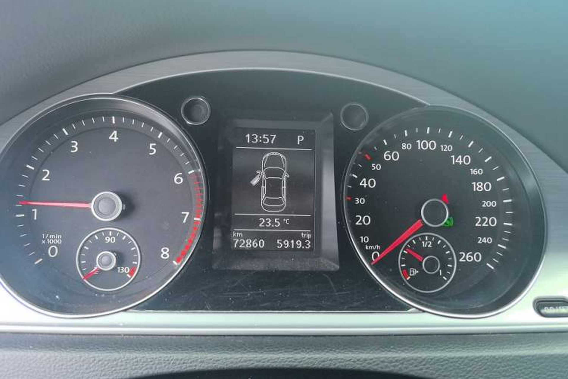 Used Volkswagen Magotan 2016 1.8TSI Smart Comfort Model Instrument Cluster