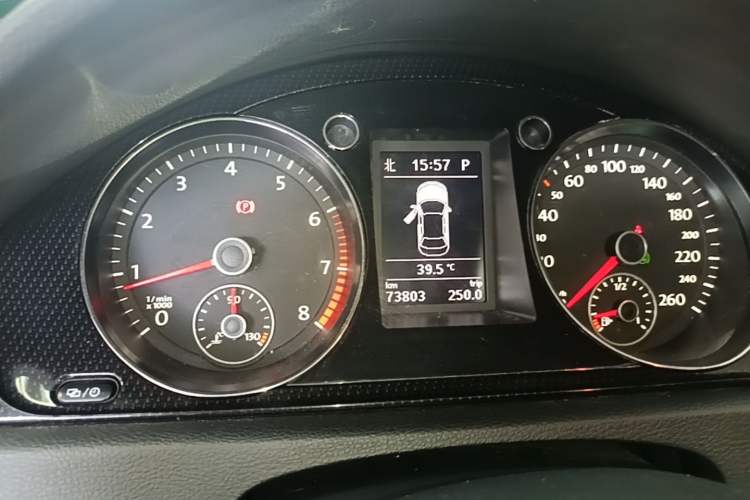 Used Volkswagen Magotan 2016 1.8TSI Luxury Comfort Model Instrument Cluster