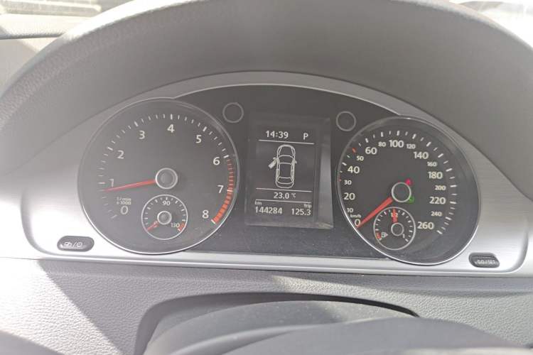 Used Volkswagen Magotan 2016 1.8TSI Smart Comfort Model Instrument Cluster