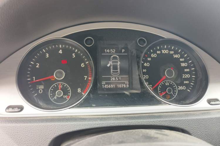 Used Volkswagen Magotan 2016 1.8TSI Smart Enjoyment Leading Model Instrument Cluster