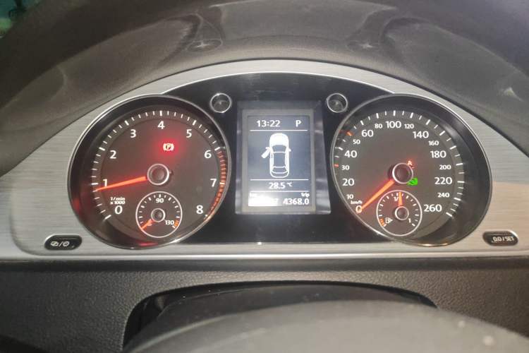 Used Volkswagen Magotan 2016 1.8TSI Smart Enjoyment Leading Model Instrument Cluster