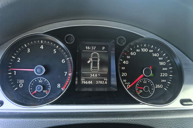 Used Volkswagen Magotan 2016 1.8TSI Smart Comfort Model Instrument Cluster