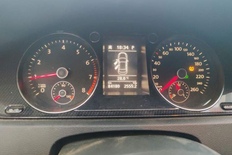 Used Volkswagen Magotan 2016 2.0 TSI Luxury Comfort Version Instrument Cluster