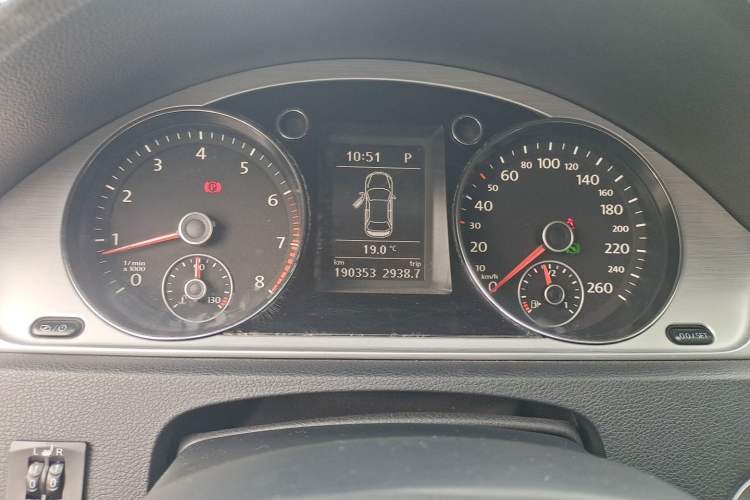 Used Volkswagen Magotan 2016 1.8TSI Smart Comfort Model Instrument Cluster