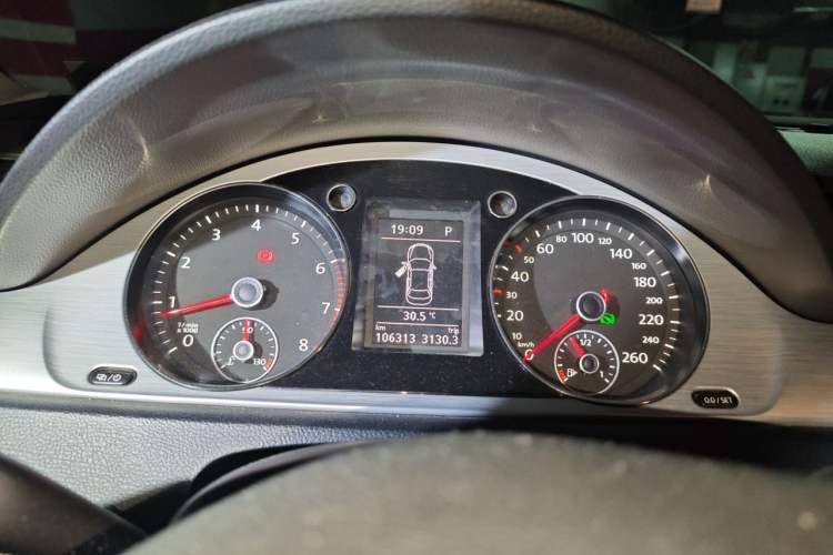 Used Volkswagen Magotan 2016 1.8TSI Smart Enjoyment Leading Model Instrument Cluster