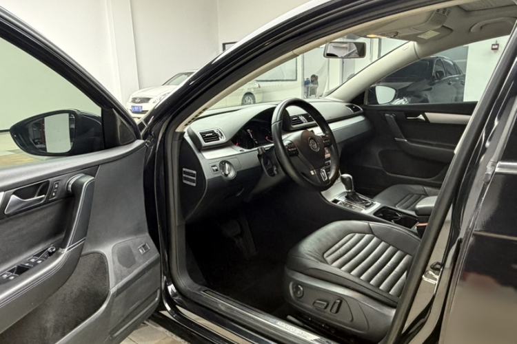 Used Volkswagen Magotan 2016 1.8TSI Smart Enjoyment Leading Model Interior 5
