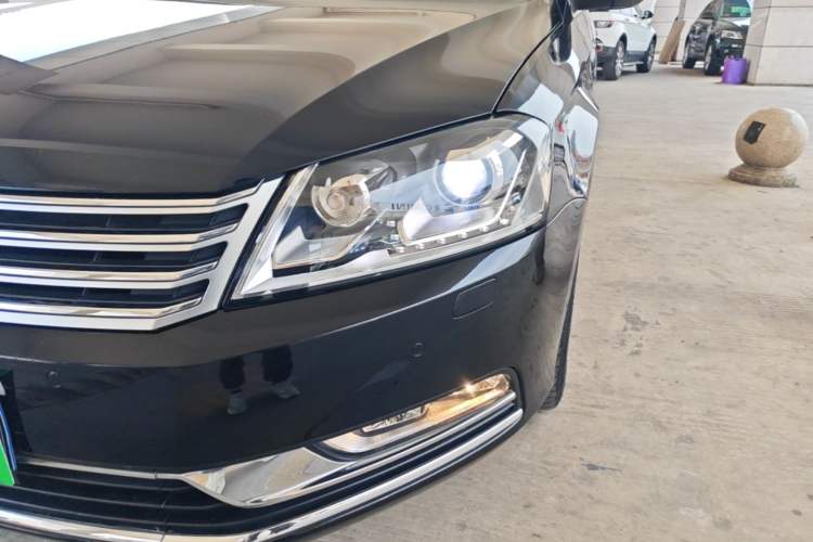 Used Volkswagen Magotan 2016 1.8TSI 25th Anniversary Edition Left Front Headlight