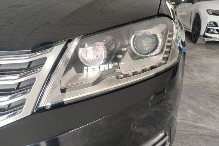Used Volkswagen Magotan 2016 1.8TSI Luxury Comfort Model Left Front Headlight