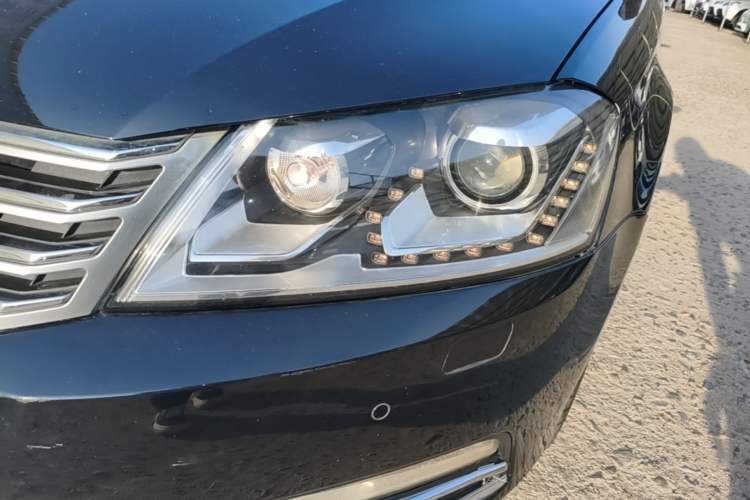 Used Volkswagen Magotan 2016 1.8TSI 25th Anniversary Edition Left Front Headlight