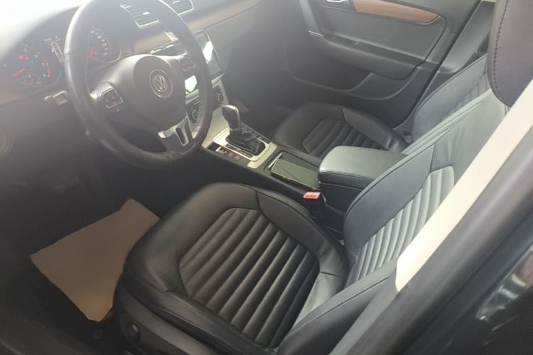 Used Volkswagen Magotan 2016 1.8TSI Smart Comfort Model Left Front Seat