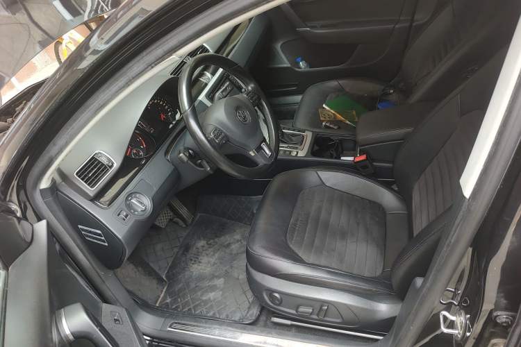 Used Volkswagen Magotan 2016 1.8TSI Luxury Comfort Model Left Front Seat