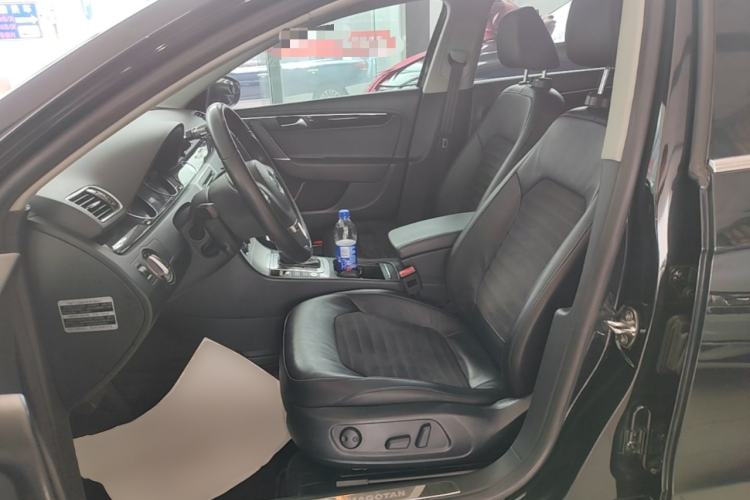 Used Volkswagen Magotan 2016 1.8TSI Luxury Comfort Model Left Front Seat