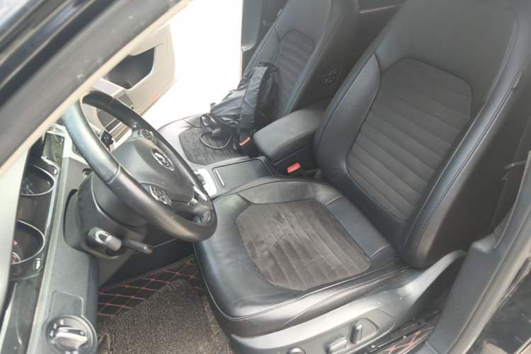Used Volkswagen Magotan 2016 1.8TSI Luxury Comfort Model Left Front Seat