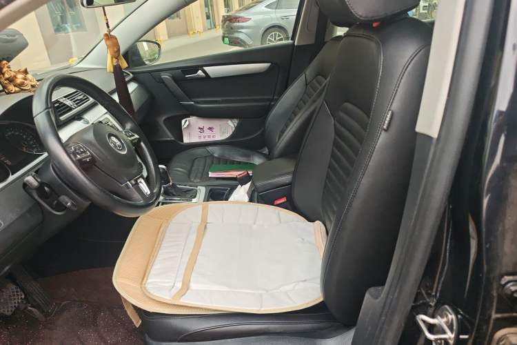 Used Volkswagen Magotan 2016 1.8TSI Smart Comfort Model Left Front Seat