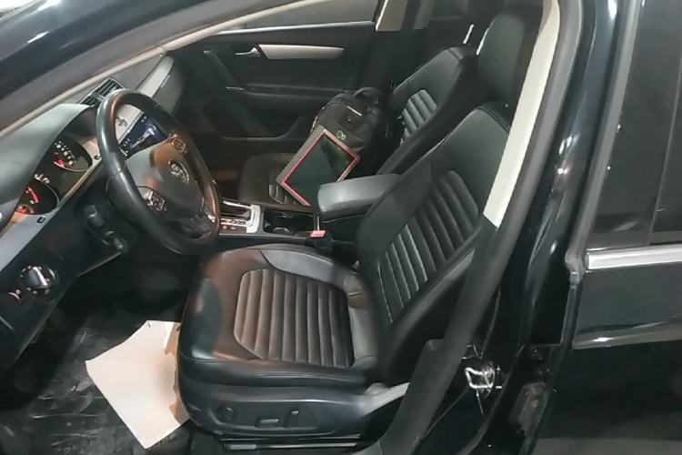 Used Volkswagen Magotan 2016 1.8TSI Smart Enjoyment Leading Model Left Front Seat