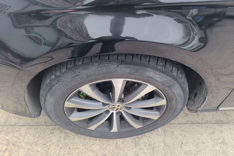 Used Volkswagen Magotan 2016 1.8TSI Smart Comfort Model Left Front Wheel Hub