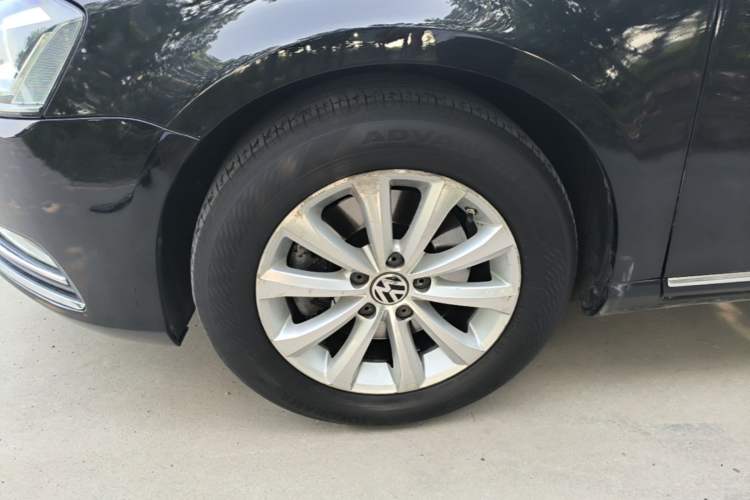 Used Volkswagen Magotan 2016 1.8TSI Smart Enjoyment Leading Model Left Front Wheel Hub