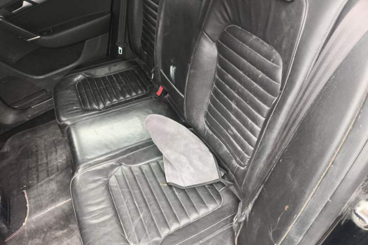 Used Volkswagen Magotan 2016 1.8TSI Smart Comfort Model Left Rear Seat