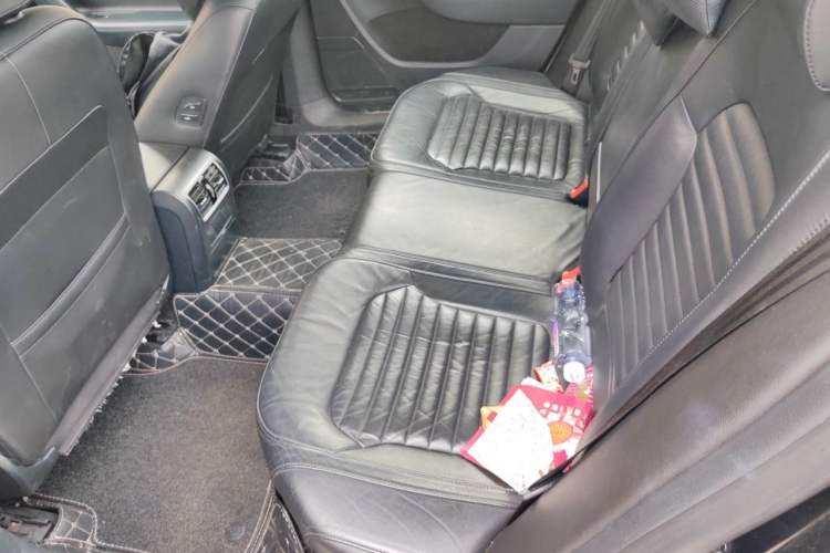 Used Volkswagen Magotan 2016 1.8TSI Smart Enjoyment Leading Model Left Rear Seat