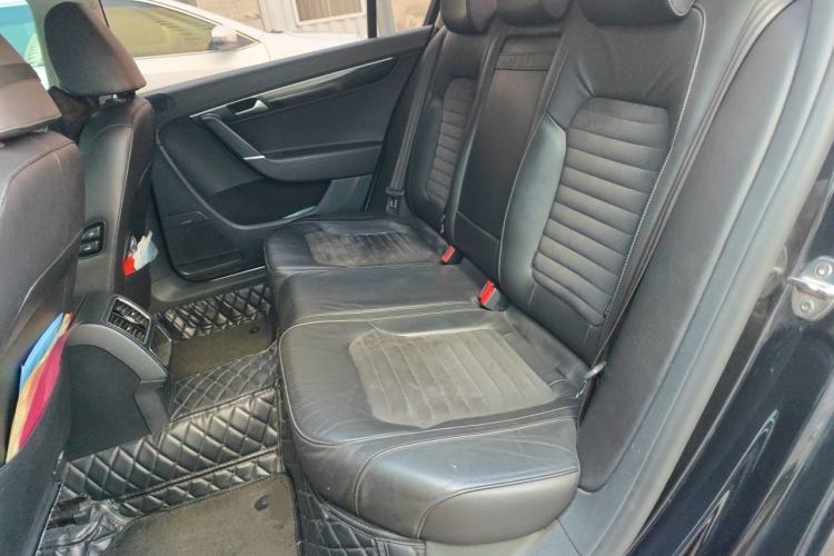 Used Volkswagen Magotan 2016 2.0 TSI Luxury Comfort Version Left Rear Seat