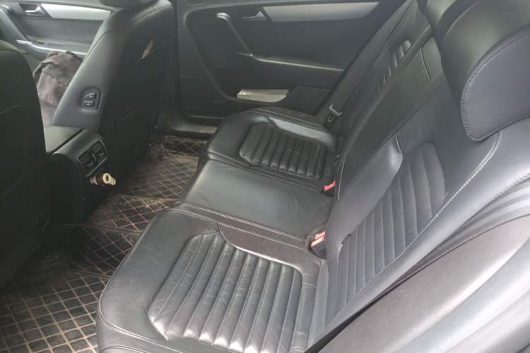 Used Volkswagen Magotan 2016 1.8TSI Smart Comfort Model Left Rear Seat
