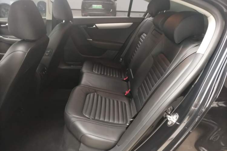 Used Volkswagen Magotan 2016 1.8TSI Smart Enjoyment Leading Model Left Rear Seat