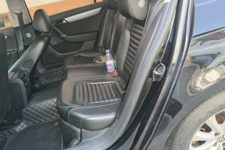 Used Volkswagen Magotan 2016 1.8TSI Smart Comfort Model Left Rear Seat