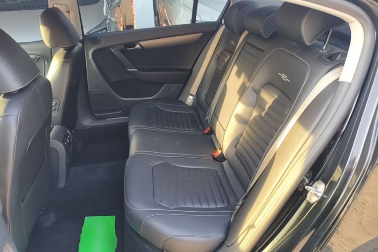 Used Volkswagen Magotan 2016 1.8TSI 25th Anniversary Edition Left Rear Seat