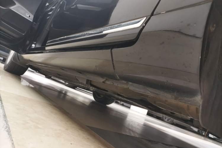 Used Volkswagen Magotan 2016 1.8TSI Smart Enjoyment Leading Model Left Side Sill