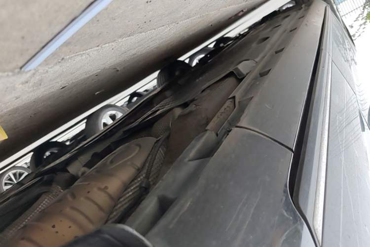 Used Volkswagen Magotan 2016 1.8TSI Smart Comfort Model Left Side Sill