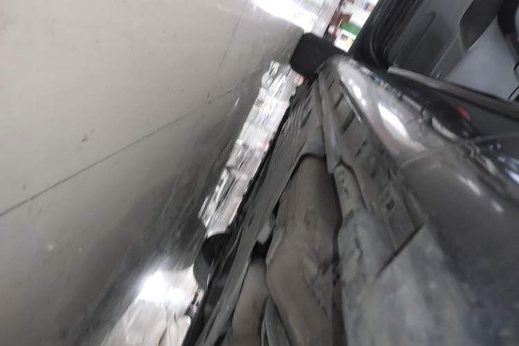 Used Volkswagen Magotan 2016 1.8TSI Smart Comfort Model Left Side Sill