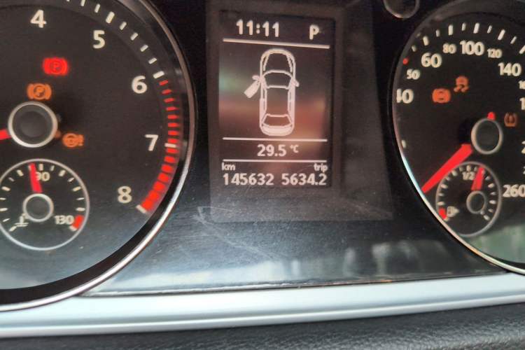 Used Volkswagen Magotan 2016 1.8TSI Smart Enjoyment Leading Model Odometer Close Up