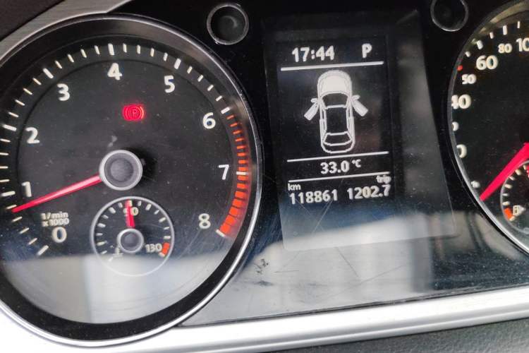 Used Volkswagen Magotan 2016 1.8TSI Smart Enjoyment Leading Model Odometer Close Up