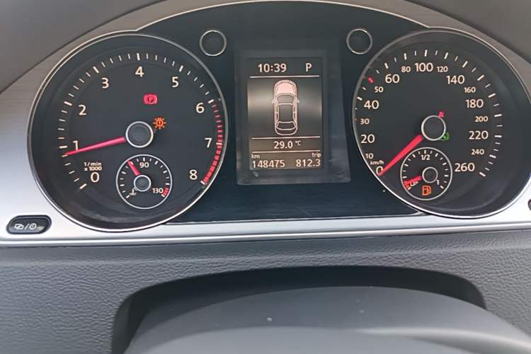 Used Volkswagen Magotan 2016 1.8TSI Smart Enjoyment Leading Model Odometer Close Up