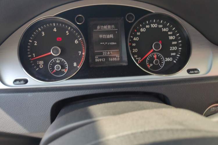 Used Volkswagen Magotan 2016 1.8TSI Smart Enjoyment Leading Model Odometer Close Up