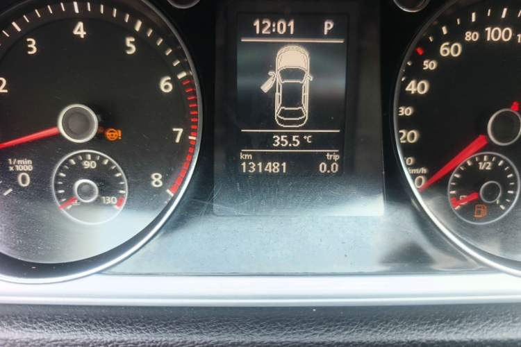 Used Volkswagen Magotan 2016 1.8TSI Smart Enjoyment Leading Model Odometer Close Up