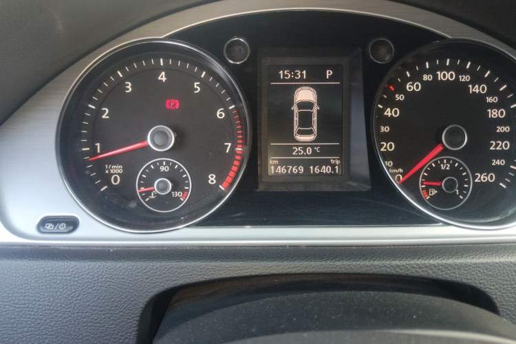 Used Volkswagen Magotan 2016 1.8TSI Smart Enjoyment Leading Model Odometer Close Up