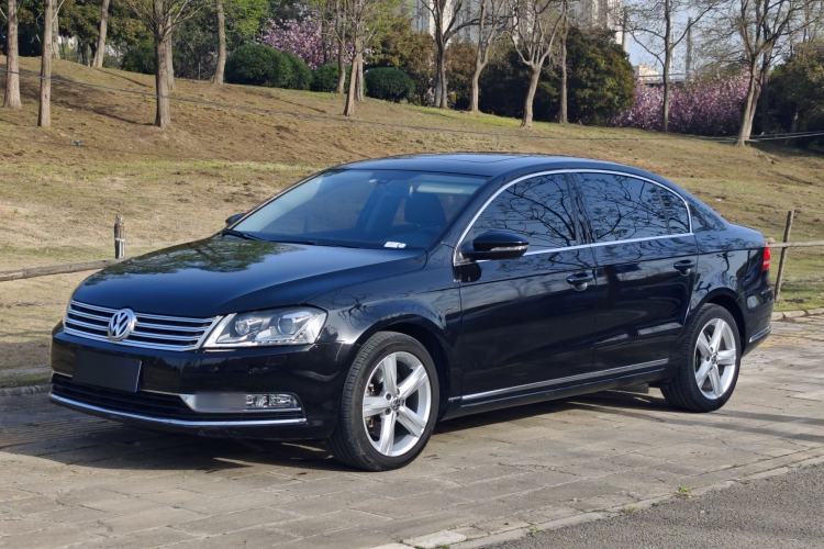 Used Volkswagen Magotan 2016 1.8TSI Luxury Comfort Model Guazi used car, China used car export, Used car for sale, Used  cars, Cheapest cars for sale