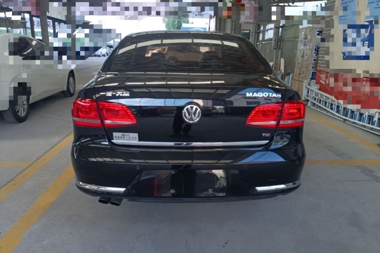 Used Volkswagen Magotan 2016 1.8TSI Luxury Comfort Model Rear