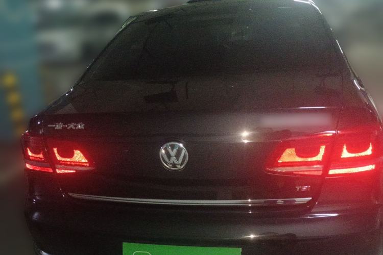 Used Volkswagen Magotan 2016 1.8TSI Smart Comfort Model Rear