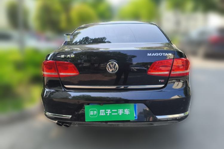 Used Volkswagen Magotan 2016 1.8TSI Smart Comfort Model Rear