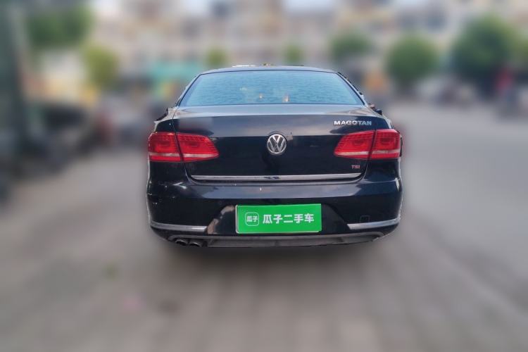 Used Volkswagen Magotan 2016 2.0 TSI Luxury Comfort Version Rear