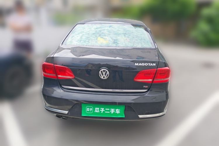 Used Volkswagen Magotan 2016 1.8TSI Luxury Comfort Model Rear
