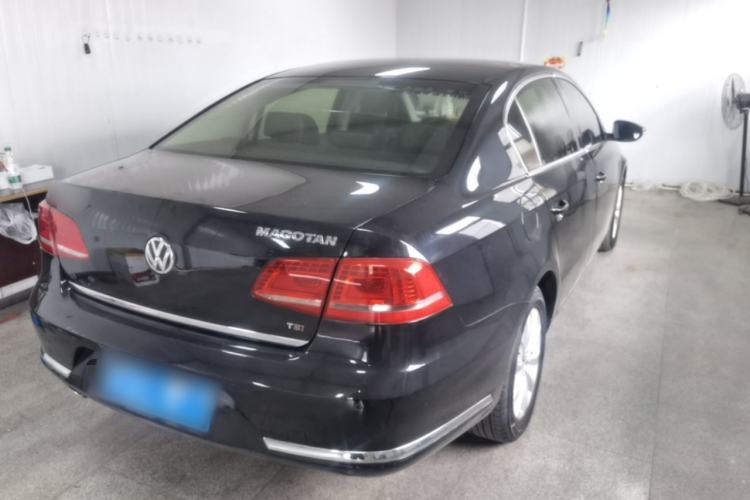 Used Volkswagen Magotan 2016 1.8TSI Smart Comfort Model Rear Right 45 Deg