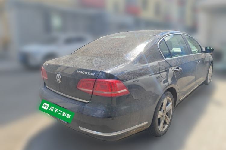 Used Volkswagen Magotan 2016 1.8TSI Luxury Comfort Model Rear Right 45 Deg