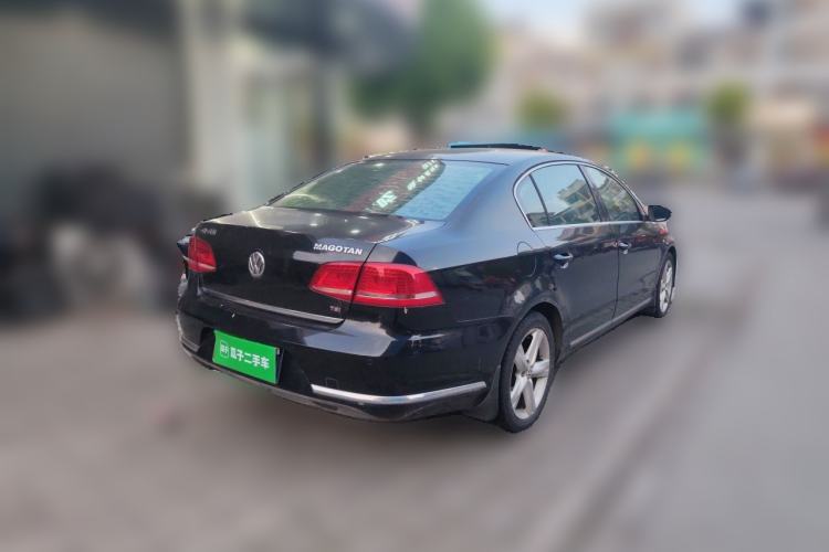 Used Volkswagen Magotan 2016 2.0 TSI Luxury Comfort Version Rear Right 45 Deg