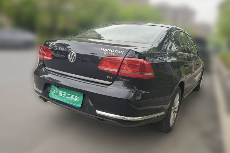 Used Volkswagen Magotan 2016 1.8TSI Smart Comfort Model Rear Right 45 Deg